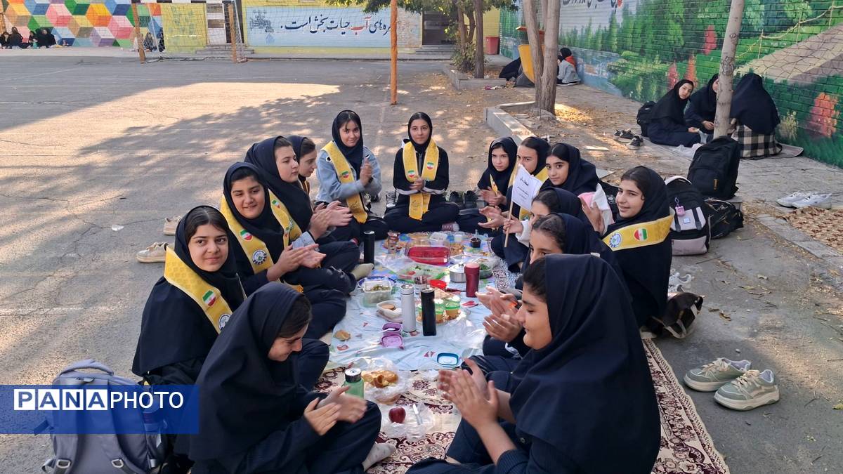 پیشتازان سلامت و نشاط در اردوی دبیرستان شهید مدرس