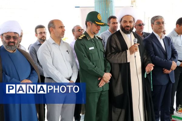 تجدید میثاق با شهدا و آرمانهای انقلاب در آغاز هفته دفاع مقدس