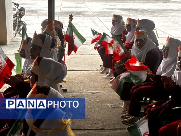 جشن شکوفهها و طنین زنگ مهر در مدرسه فاطمه الزهرا شهرستان جاسک