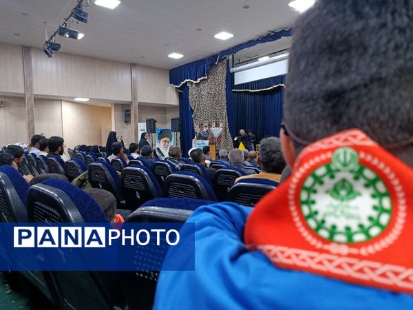 یادواره شهدای فرهنگی و دانش‌آموز شهرستان حاجی آباد