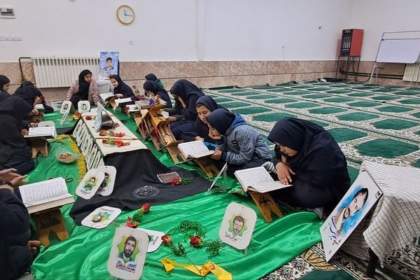 محفل انس با قرآن کریم در آموزشگاه شهید رزمی خلیل آباد