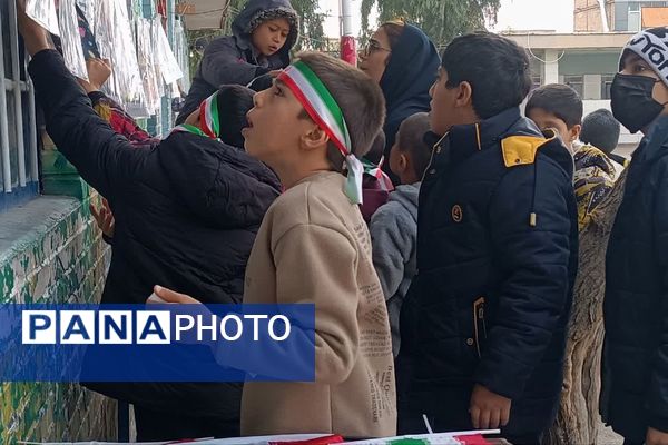 نمایشگاه ایرانمون در دبستان علی ابن ابی طالب 