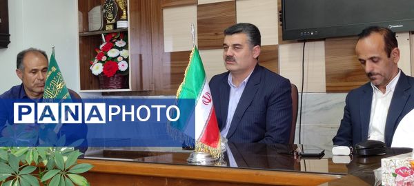 تجلیل مدیر آموزش و پرورش شهرستان شیروان از خبرنگاران پانا