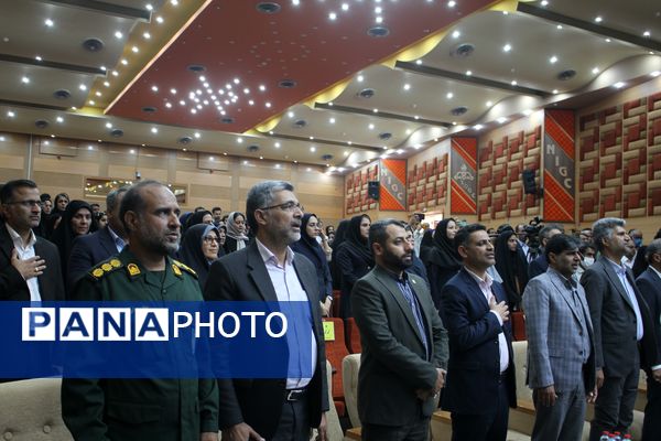 گرامیداشت هفته معلم و تجلیل از فرهنگیان هرمزگانی