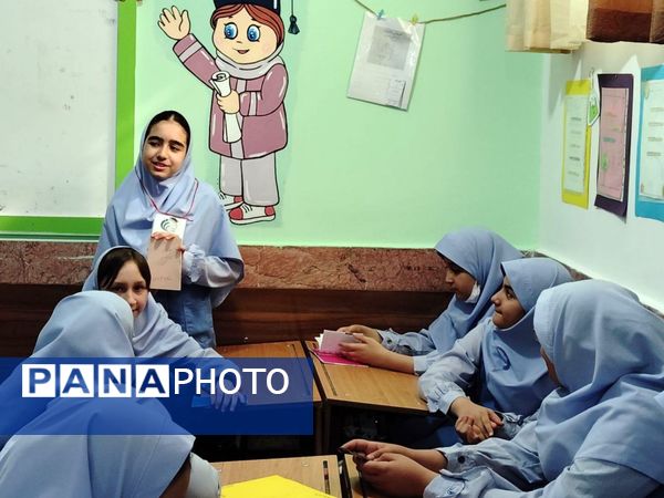 گرامیداشت روز کتاب و کتابخوانی در دبستان دخترانه هیأت امنایی بهار دانش 