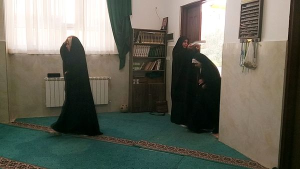 دورهمی دانش آموزان دبیرستان نرجس خاتون(س) روستای ورجان