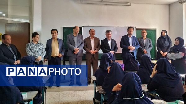 بازدید مدیرکل آموزش و پرورش البرز از مدارس اشتهارد