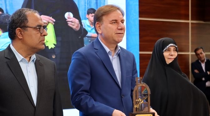 تجلیل از معلمان نمونه استان بوشهر 