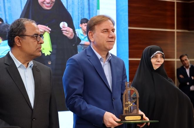 تجلیل از معلمان نمونه استان بوشهر 