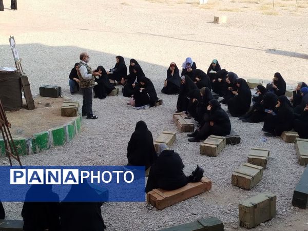 سفری در دل هشت‌ سال دفاع‌ مقدس