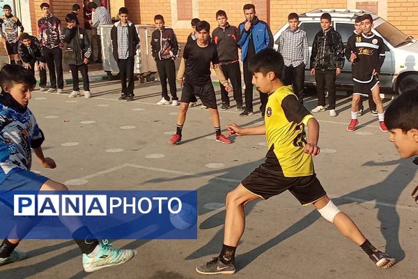  فینال المپیاد ورزشی درون مدرسه‌ای در دبیرستان بشارت بهارستان‌دو 