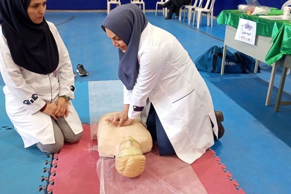  برگزاری اولین جشنواره علمی ،مهارتی و آموزشی ویژه مراقبین سلامت در ناحیه ۲کرج 