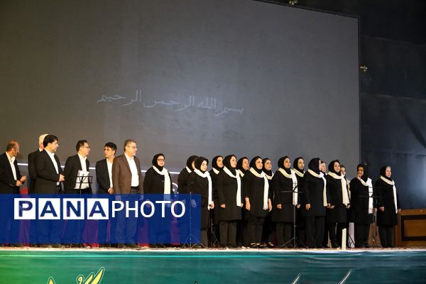 نشست هم اندیشی معاونین و مربیان پرورشی و مشاوران مدارس شهر شیراز 