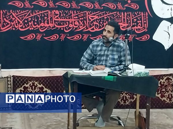 مراسم معنوی قرائت قرآن شهدای فدافن در حسینیه شاهزاده قاسم