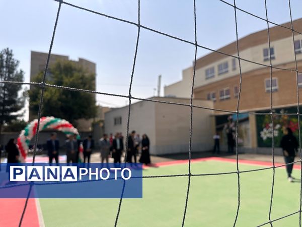 افتتاح زمین ورزشی تایل کورت در هنرستان عفت بجنورد