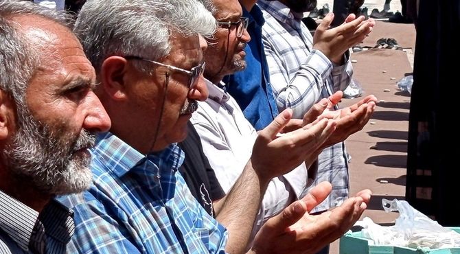 نماز جمعه ای با عطر انتقام از دشمن در کاشمر