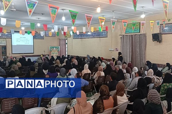 جلسه و انتخابات انجمن اولیا و مربیان دبیرستان نرجس۱ 