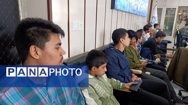 فرماندهان واحدهای حوزه مقاومت بسیج ۷ دانش‌آموزی مشهد مقدس به خط شدند