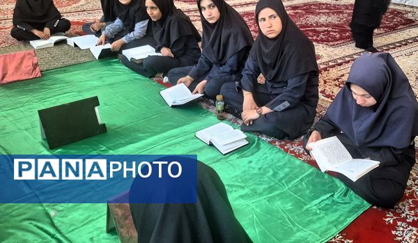 برگزاری محفل انس با قرآن در دبیرستان فیاض