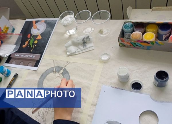 هم صدایی قلم و رنگ در پاسخ به پرسش مهر