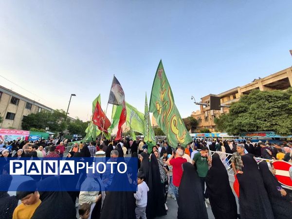  جشن بزرگ امام رضایی‌ها در مشهد مقدس