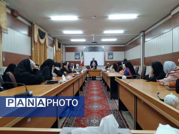 برگزاری جلسه هم اندیشی خبرنگاران پانا و آزمون خبرنویسی در خلیل آباد