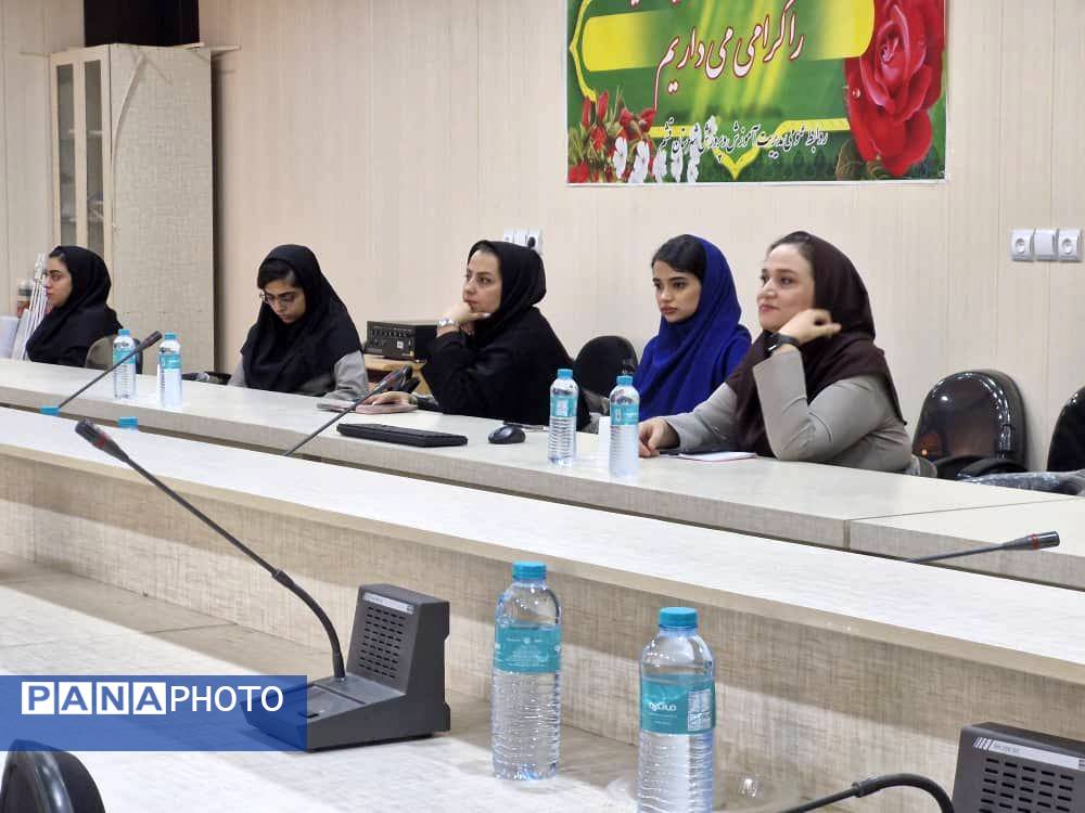 دوره توانمندسازی پرورشیان مدارس غیردولتی قشم