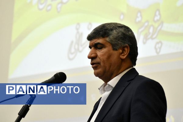 برگزاری دوره‌های توانمندسازی معلمان و مدیران شهرستان پردیس به مناسبت هفته دولت