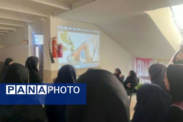 جشنواره‌ هفته‌ مشاغل‌ در هنرستان‌ کارآفرینان بهارستان۲