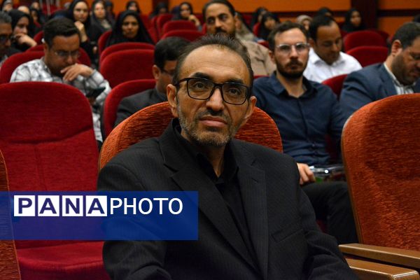 نشست هم‌اندیشی معاونین پرورشی، روحانیون امین و ائمه جماعات در بهارستان‌دو