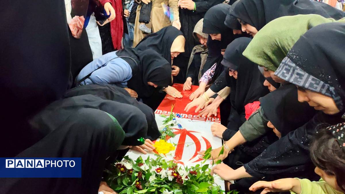 تشییع پیکر شهید گمنام در نیشابور