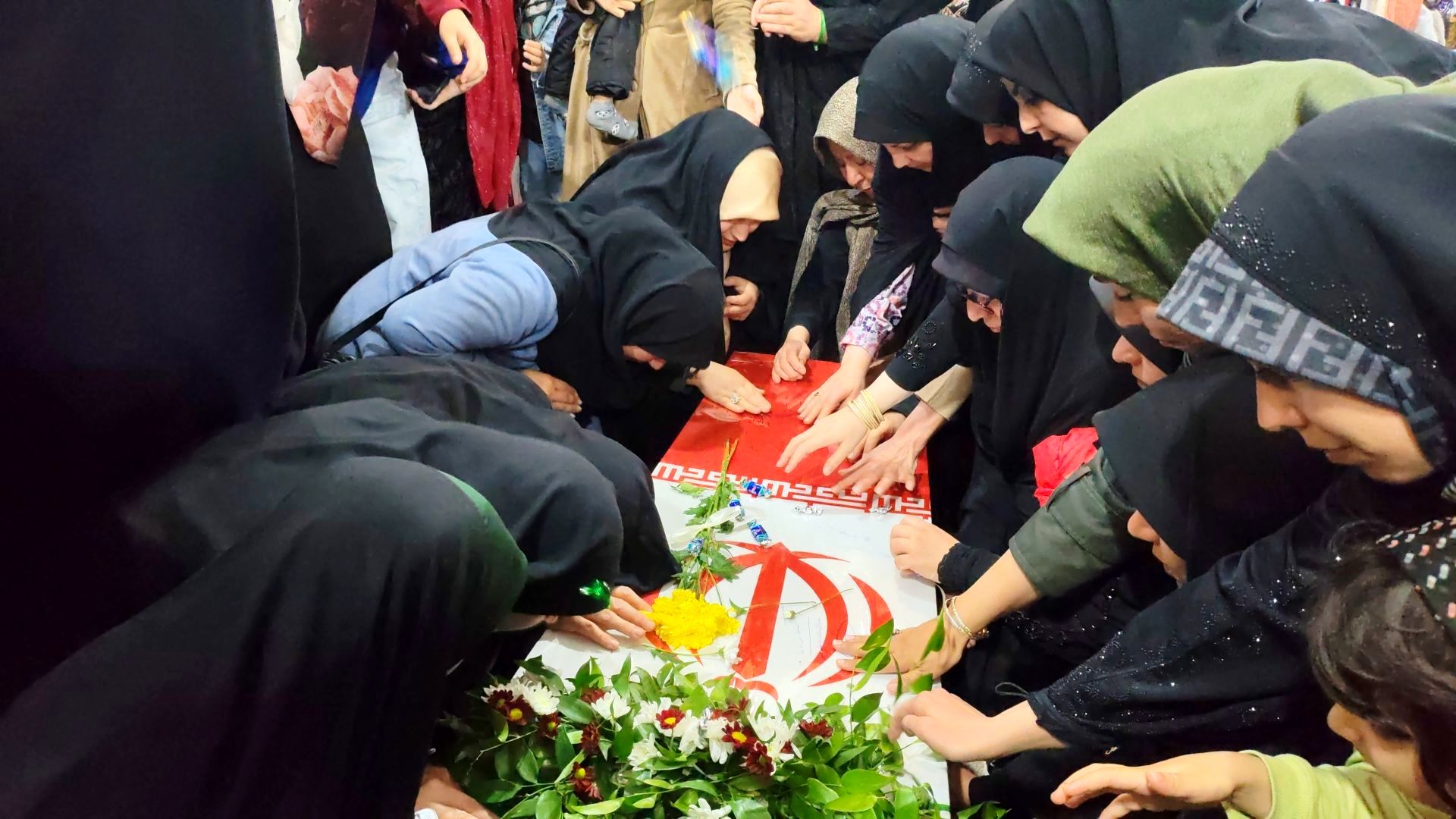 تشییع پیکر شهید گمنام در نیشابور