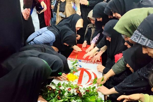 تشییع پیکر شهید گمنام در نیشابور