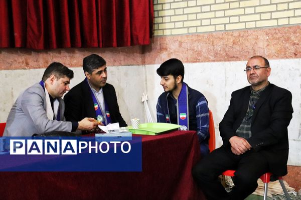 اولین روز اردوی آموزشی مربیان کاردان سازمان دانش‌آموزی آذربایجان شرقی