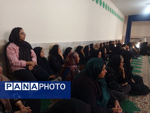 اولین جلسه انجمن اولیا در دبستان سمیه 