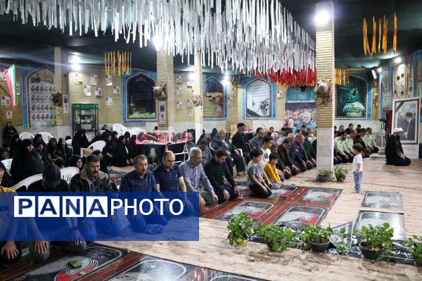  مراسم بزرگداشت رئیس‌جمهور شهید و همراهانش در گلزار شهدای شهرستان دلیجان