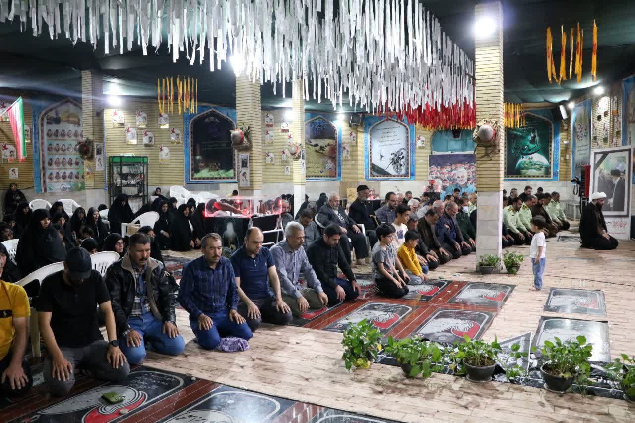  مراسم بزرگداشت رئیس‌جمهور شهید و همراهانش در گلزار شهدای شهرستان دلیجان