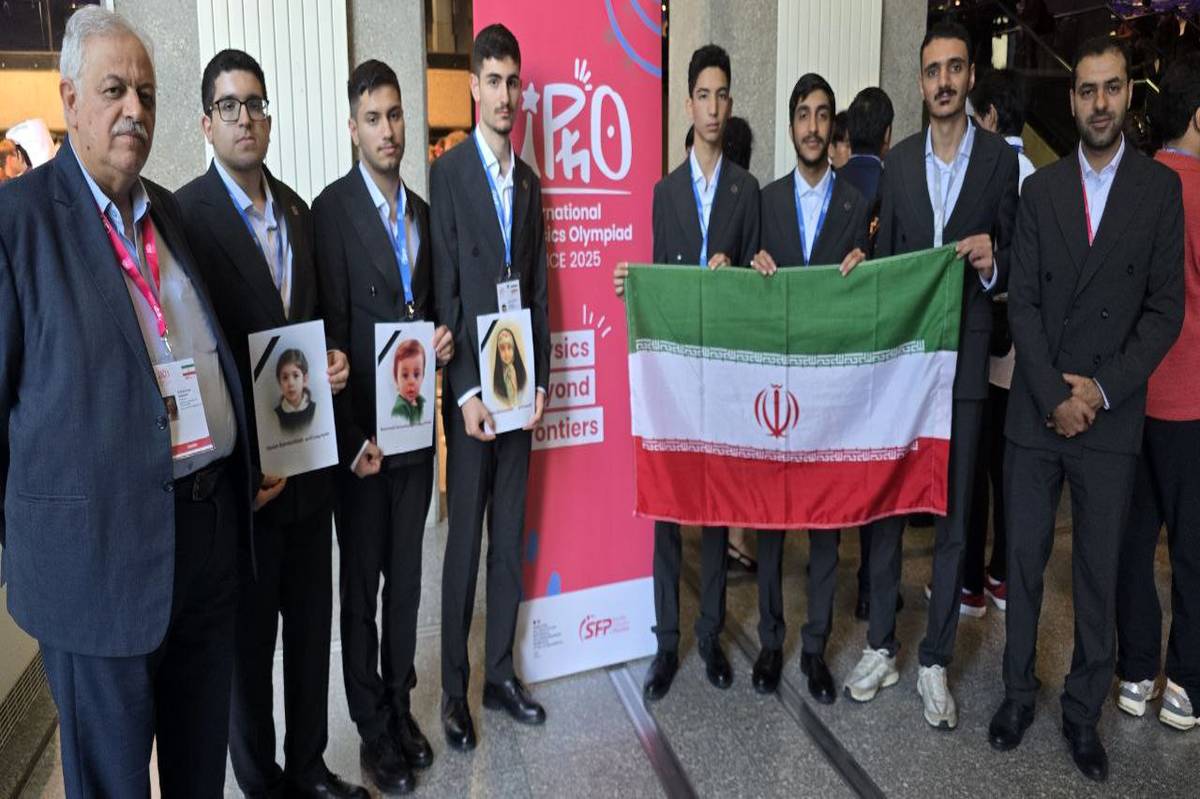 ۵ مدال نقره حاصل تلاش تیم ۵ نفره المپیاد فیزیک ایران در فرانسه