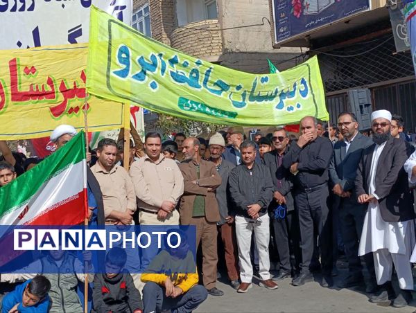 برگزاری راهپیمایی ۱۳ آبان با حضور پرشور مردم در شهرستان خواف 