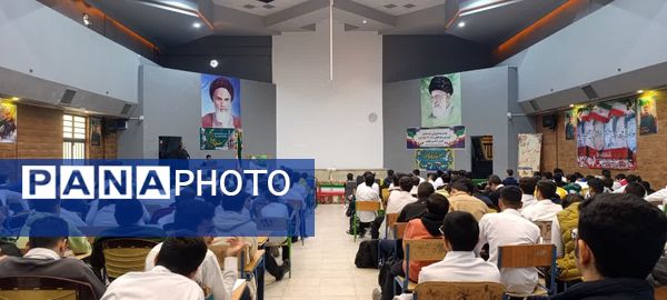 از نیمکت تا سنگر؛ قصه‌ پرواز نوجوانان عاشق