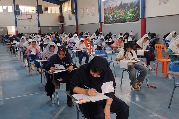 آزمون ورودی‌پایه‌هفتم‌ مدارس استعدادهای‌ درخشان همزمان با سراسر کشور