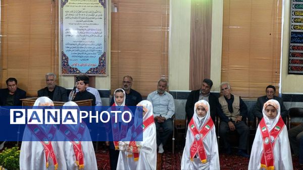 مراسم شهدای خدمت در ایلخچی با حضور دانش‌آموزان پیشتاز