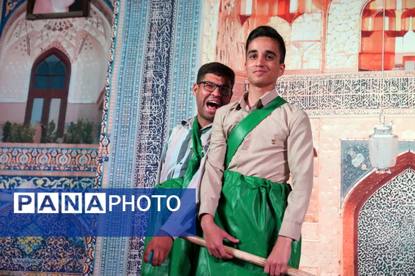 جشنی دهه کرامت در حرم زینبیه