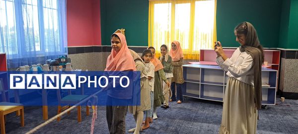 مسابقات دارت و طناب کشی در کتابخانه اندیشه شهرستان شیروان