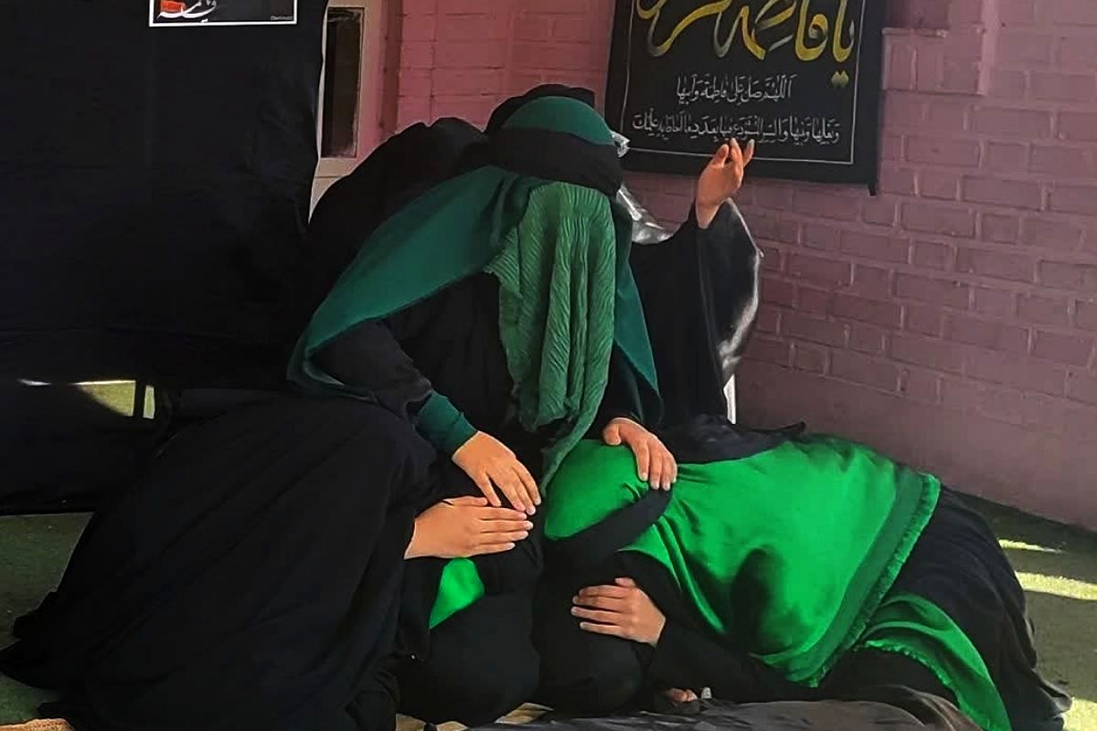 برگزاری نمایش مذهبی به مناسبت شهادت حضرت فاطمه الزهرا (س)در مدرسه پیام قرآن اسلامشهر