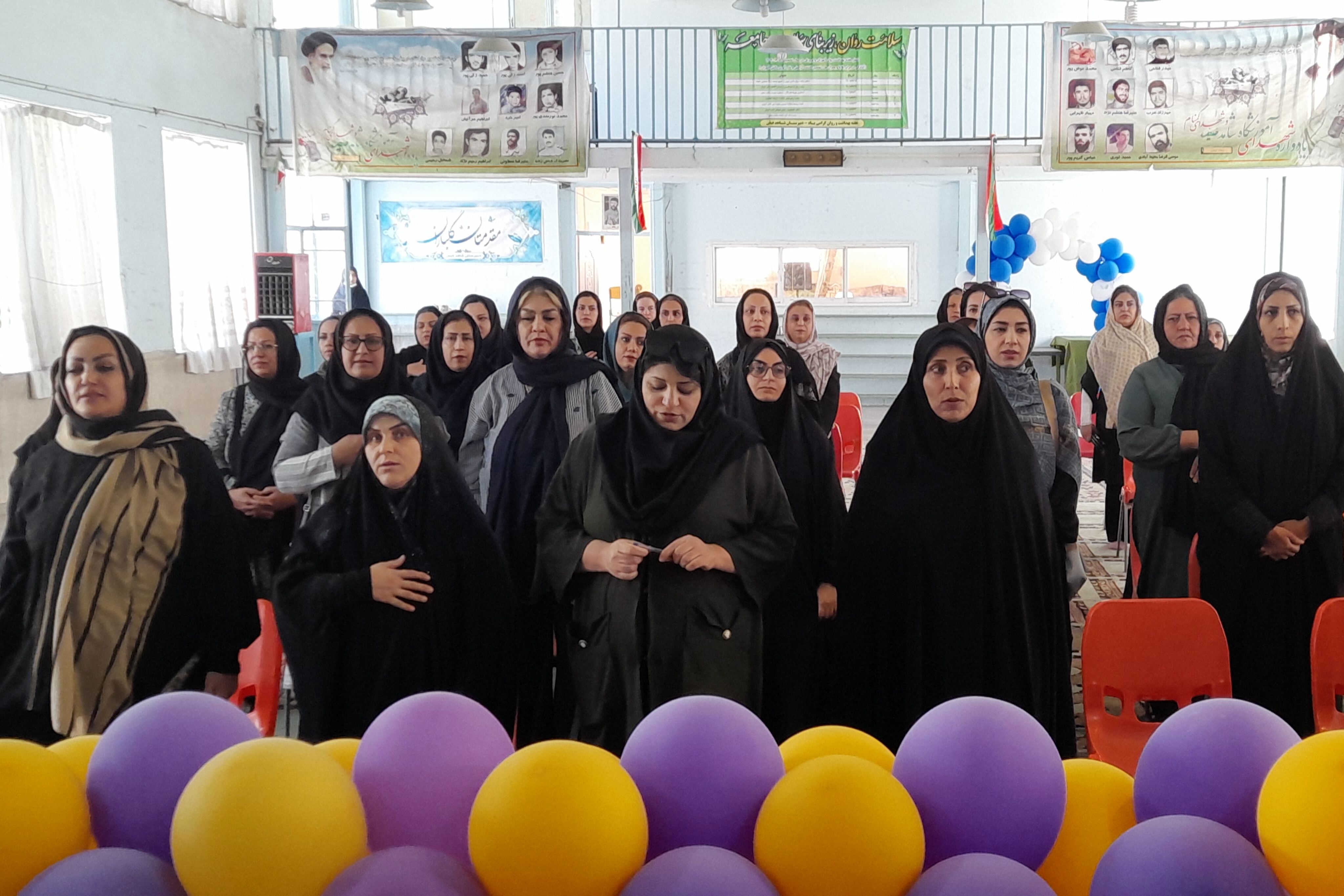 انجمن اولیا پل ارتباطی بین اولیا و مدرسه 