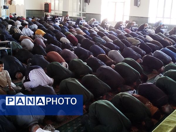 نماز جمعه شهرستان کاشمر با حضور پر رنگ مردم ترشیز کهن برگزار شد 