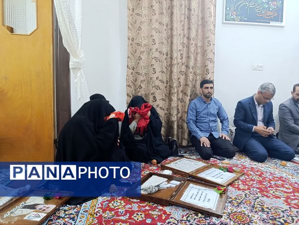 دیدار با خانواده شهدا در خلیل آباد