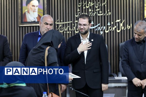 نشست تخصصی قائم مقام سازمان دانش‌آموزی با تشکل‌های پیشتازان در آذربایجان غربی