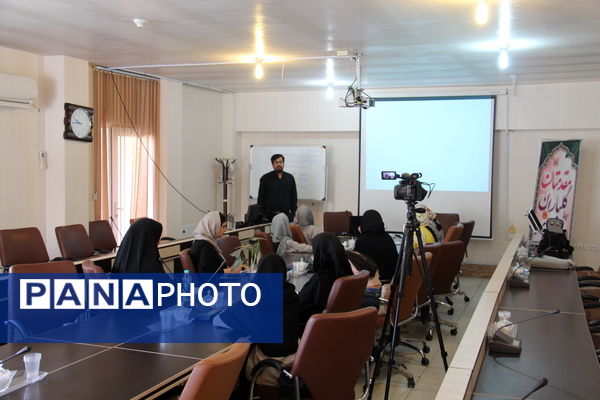 دومین جلسه دوره آموزش خبرنگاری دانش‌آموزی پانا